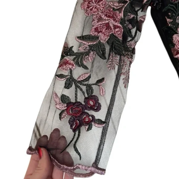 Chi Chi London Black Embroidered Floral Dress US Size 10 - Picture 9 of 10